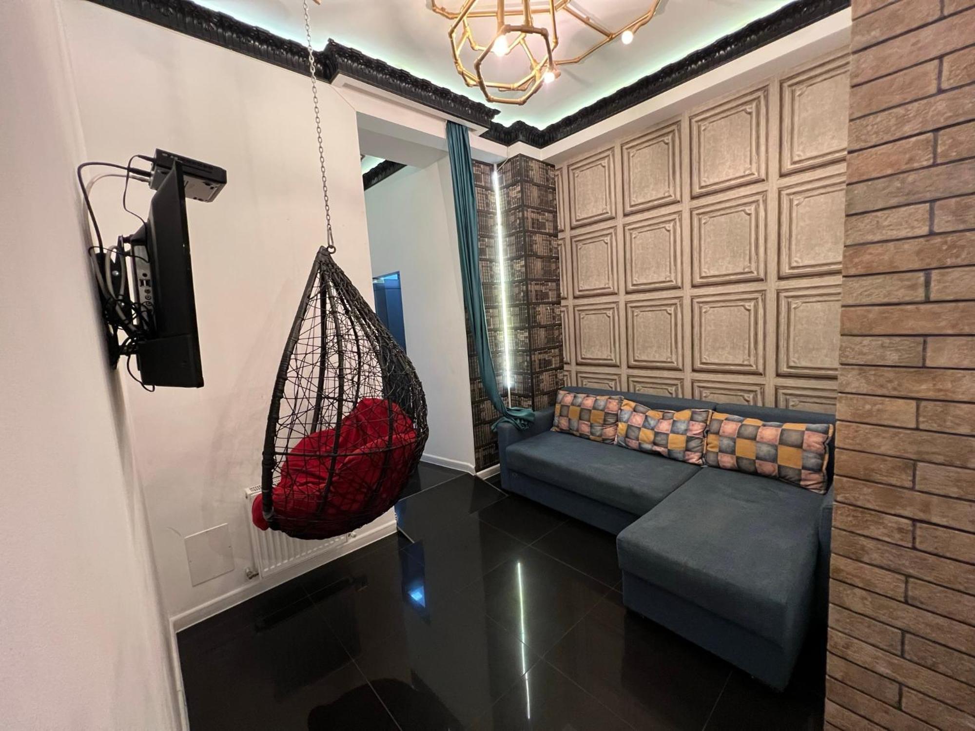 Center Apartment คีชีเนา ภายนอก รูปภาพ