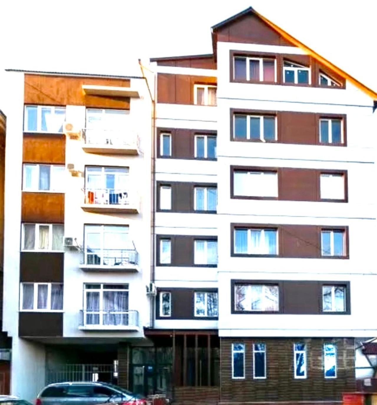 Center Apartment คีชีเนา ภายนอก รูปภาพ