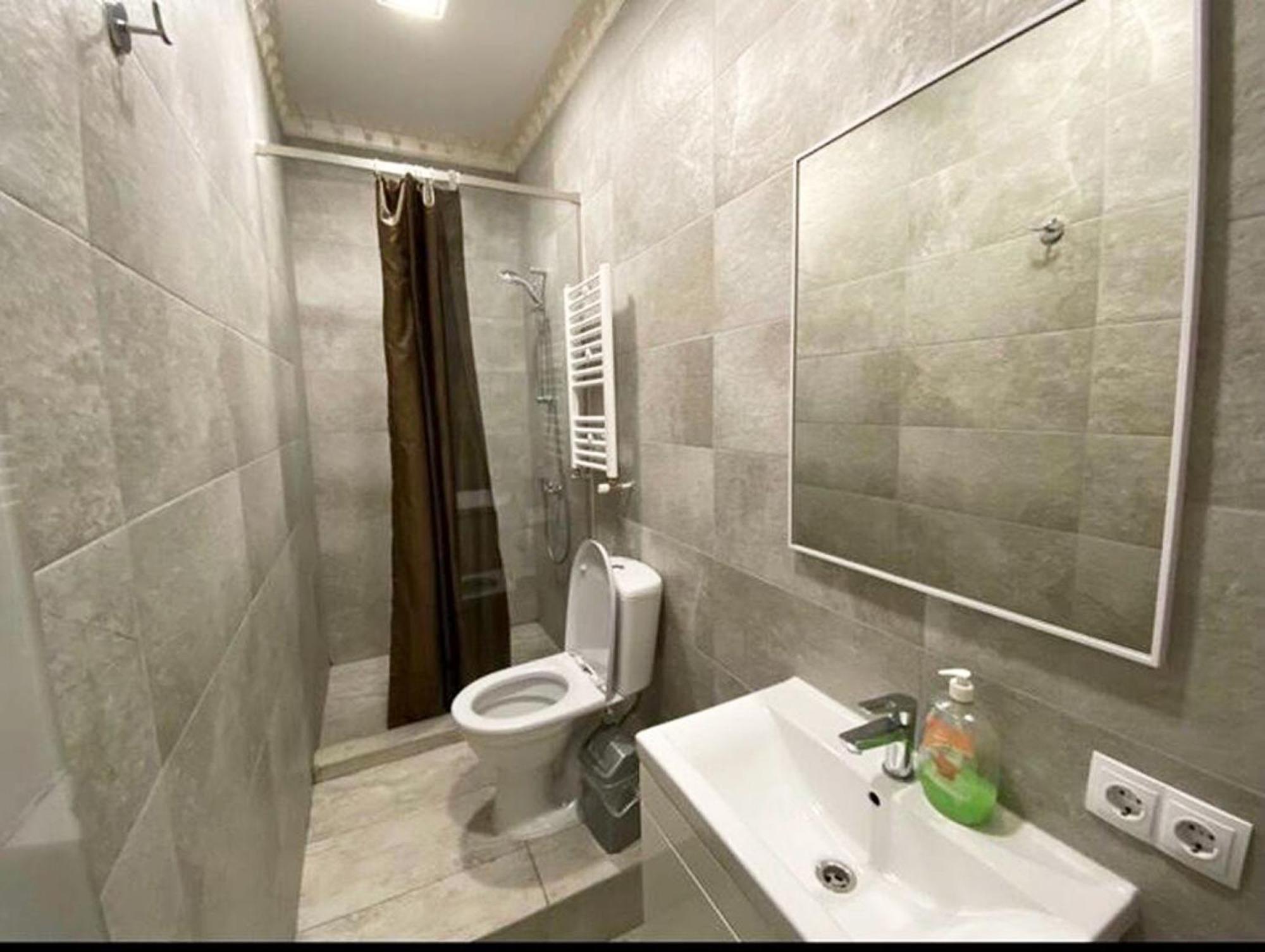Center Apartment คีชีเนา ภายนอก รูปภาพ